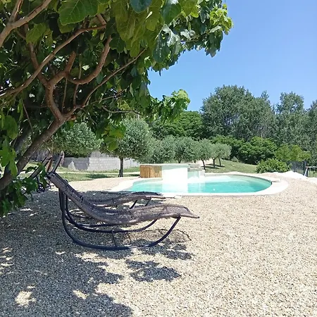 Coeur De Famille Apartment Bessas